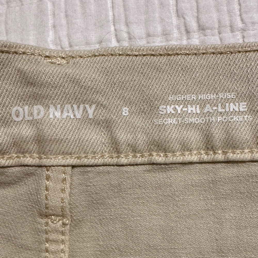 Old Navy Sky-Hi A-Line Shorts - Picture 5 of 6